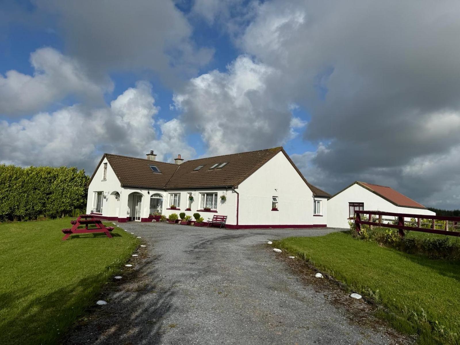 Puffin Rooms Lisdoonvarna Exterior photo
